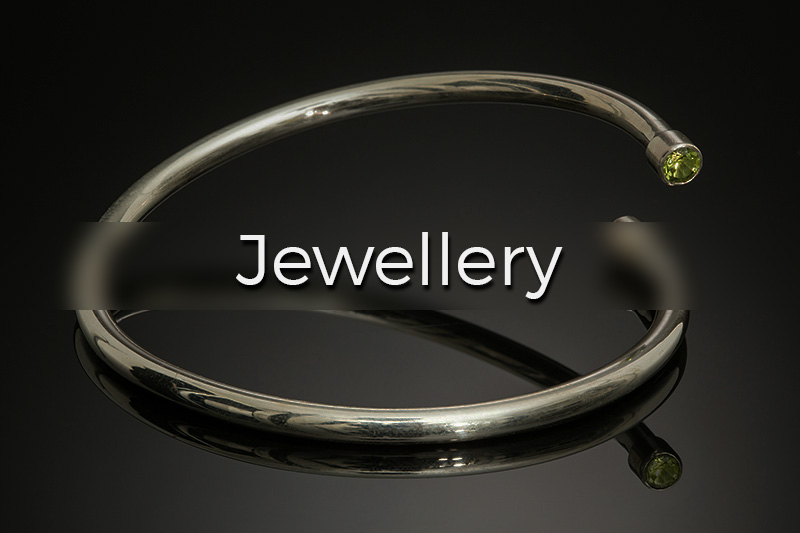 Handmade jewellery by Robin Hominiuk